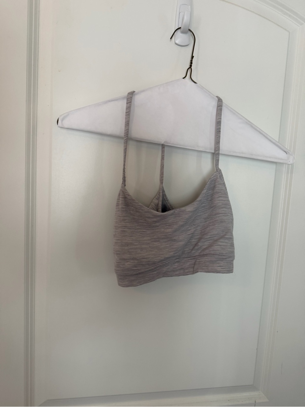 lululemon athletica Light Heathered Gray Seamless Strappy Sports Bra